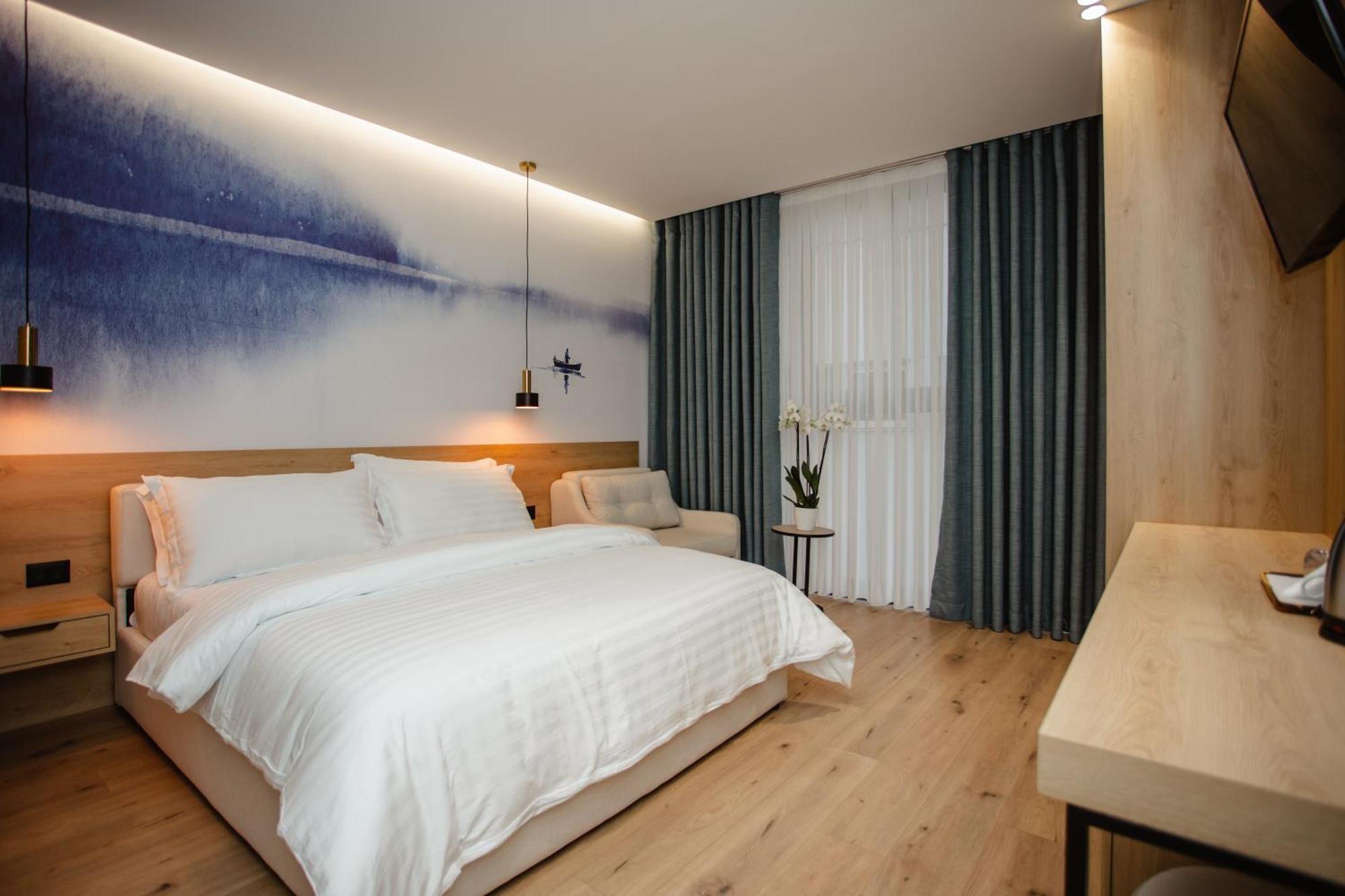 Oro Inn Hotel Shkodër エクステリア 写真