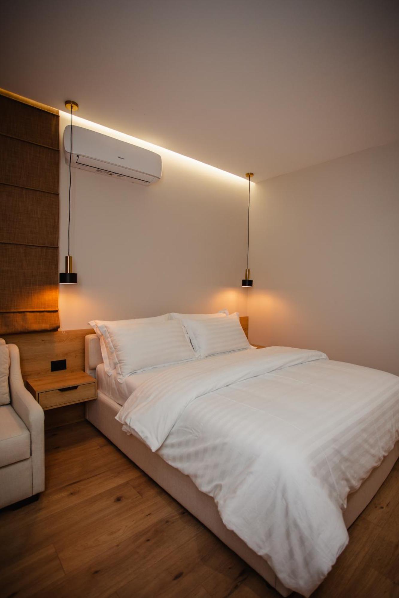 Oro Inn Hotel Shkodër エクステリア 写真