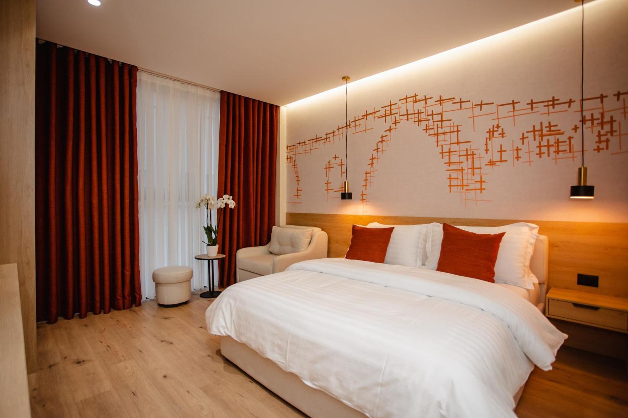 Oro Inn Hotel Shkodër エクステリア 写真